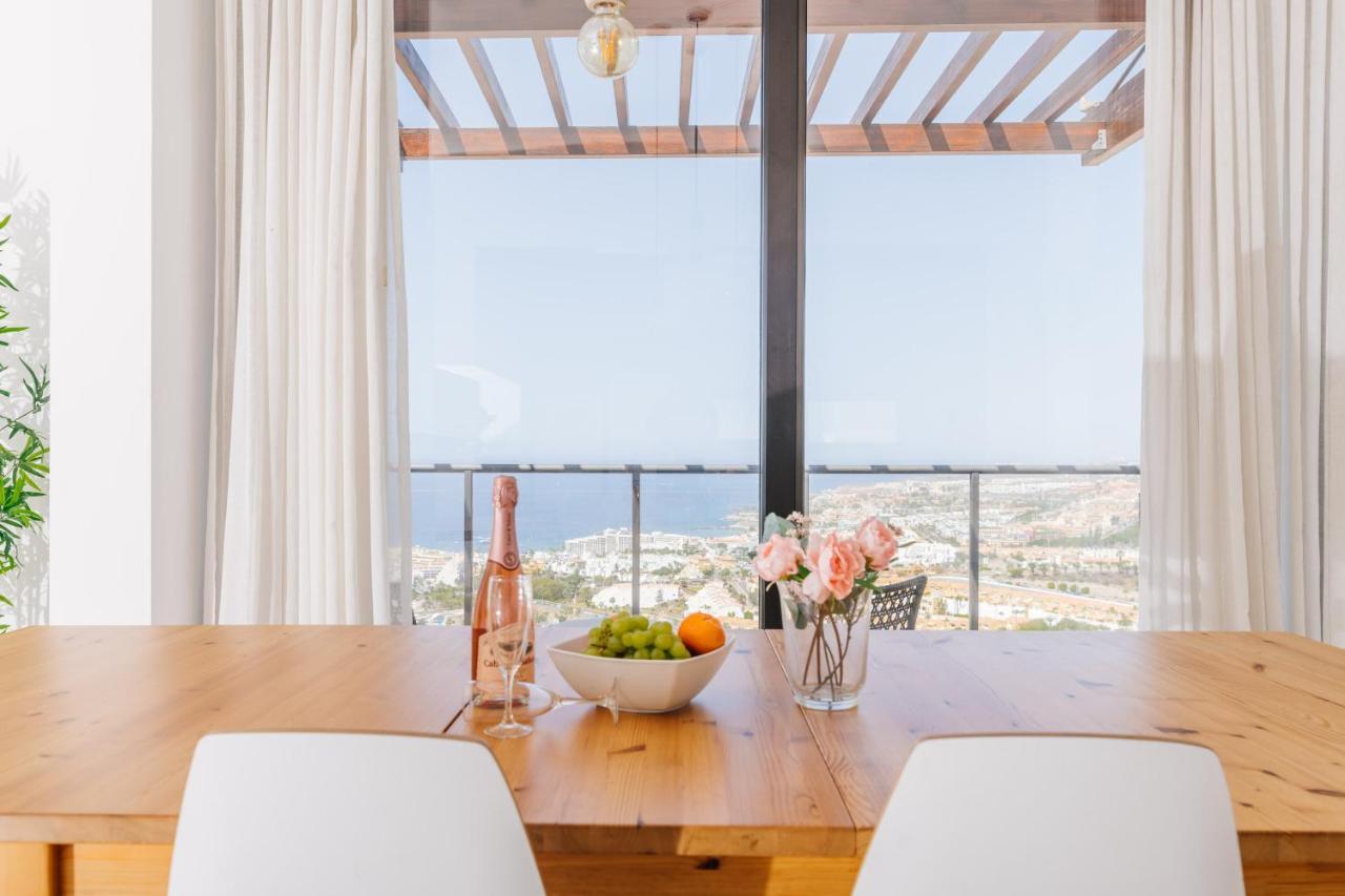 Sunset White Villa - Ocean View, Jakuzzi, Heated Pool, Air-Conditioning, Grill Playa de las Americas  Exterior foto