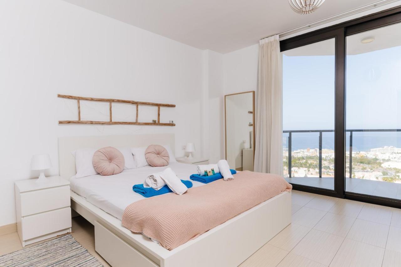 Sunset White Villa - Ocean View, Jakuzzi, Heated Pool, Air-Conditioning, Grill Playa de las Americas  Exterior foto